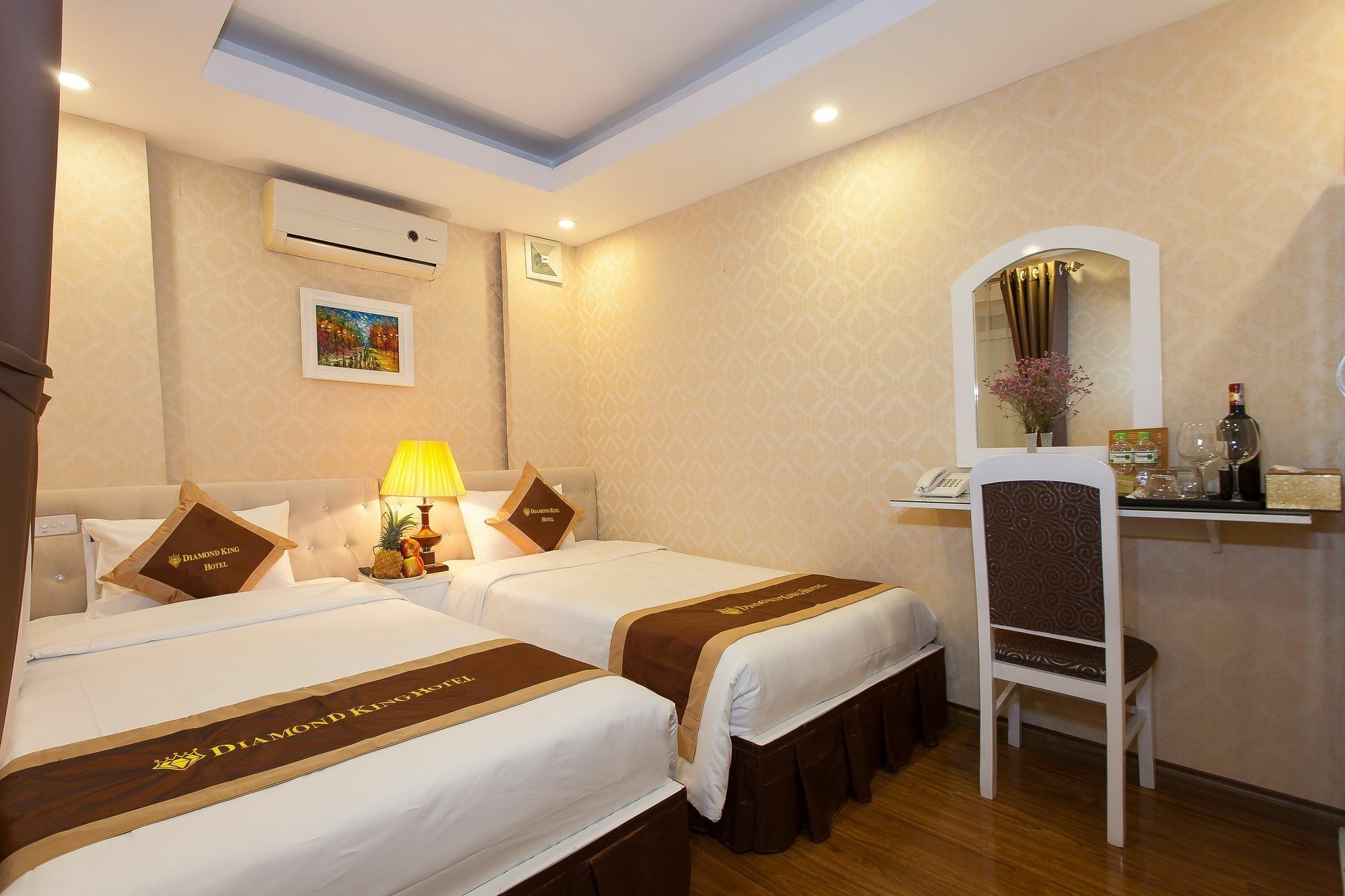 Hanoi Diamond King Hotel & Travel Buitenkant foto